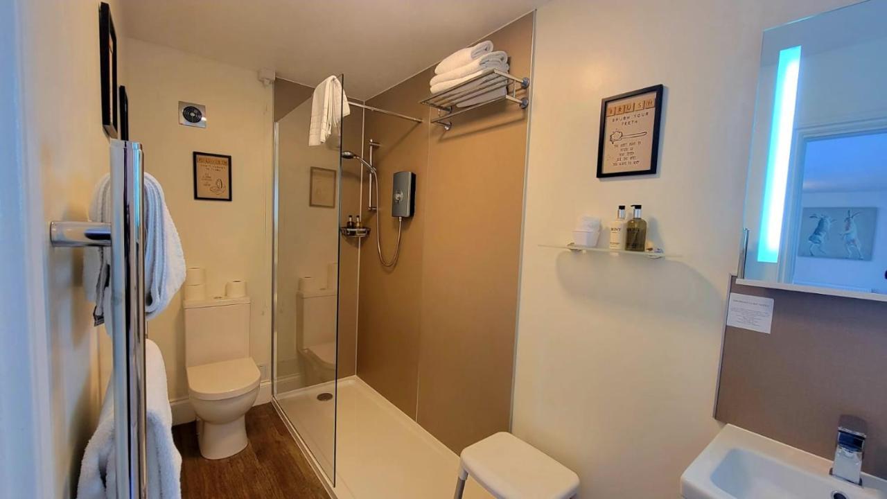 Gordons Bed & Breakfast เชดดาร์ ภายนอก รูปภาพ